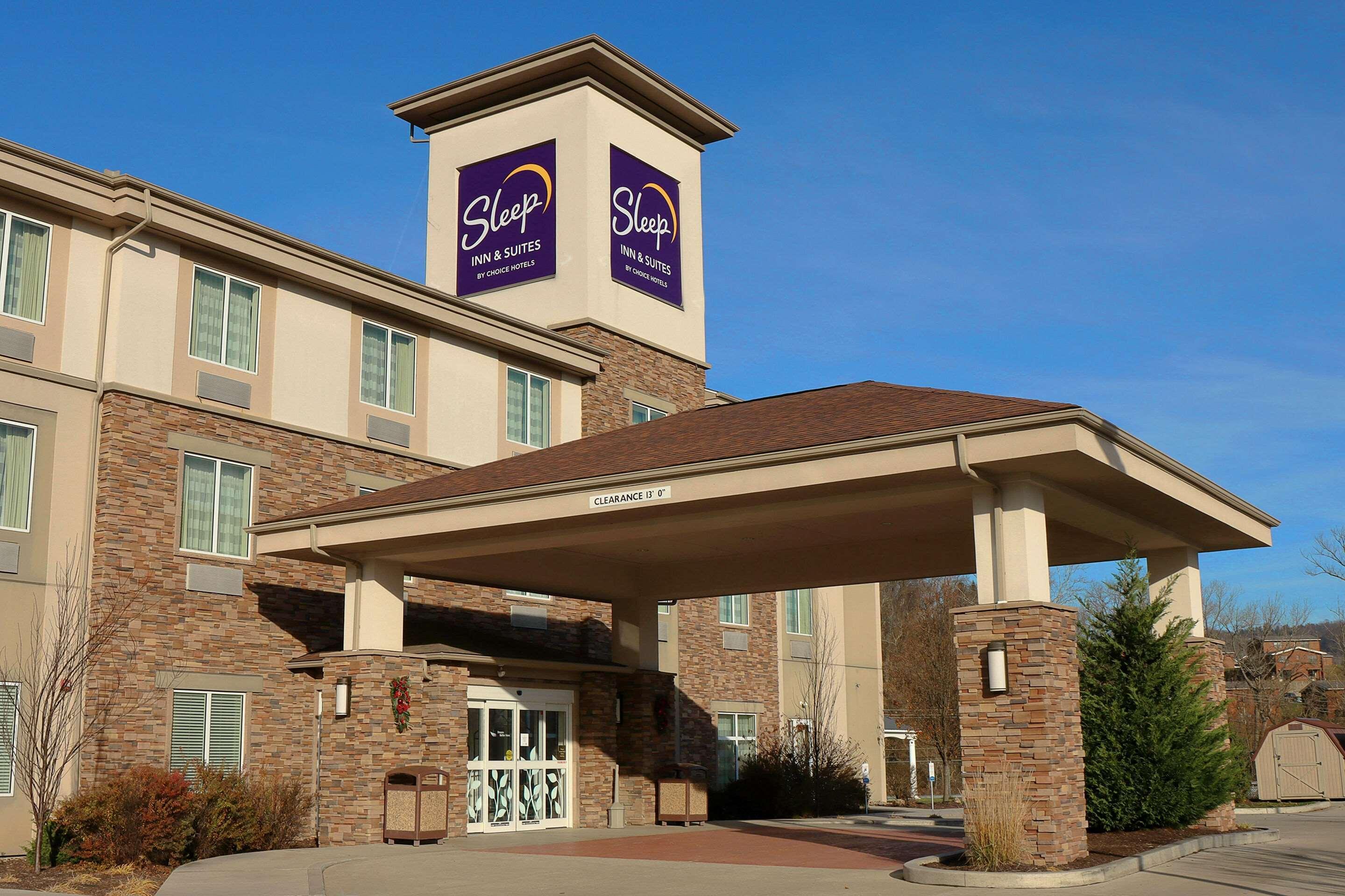 Hotel Sleep & - Wheeling 2*